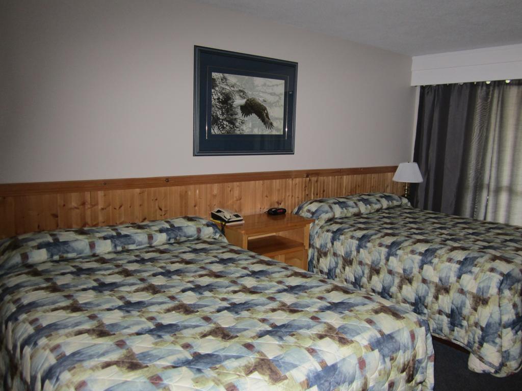 וויליאמס לייק Lakeside Motel מראה חיצוני תמונה