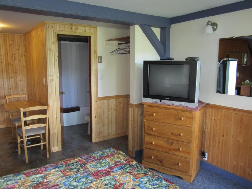 וויליאמס לייק Lakeside Motel חדר תמונה