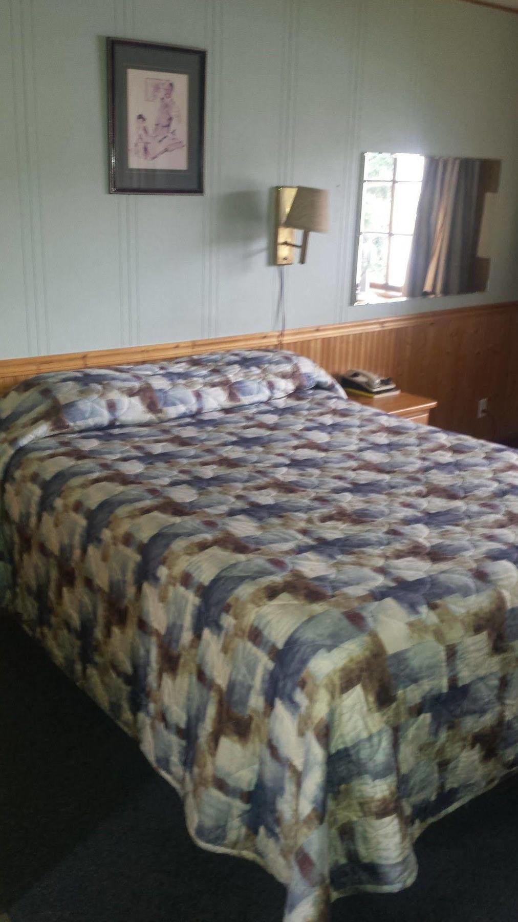 וויליאמס לייק Lakeside Motel מראה חיצוני תמונה